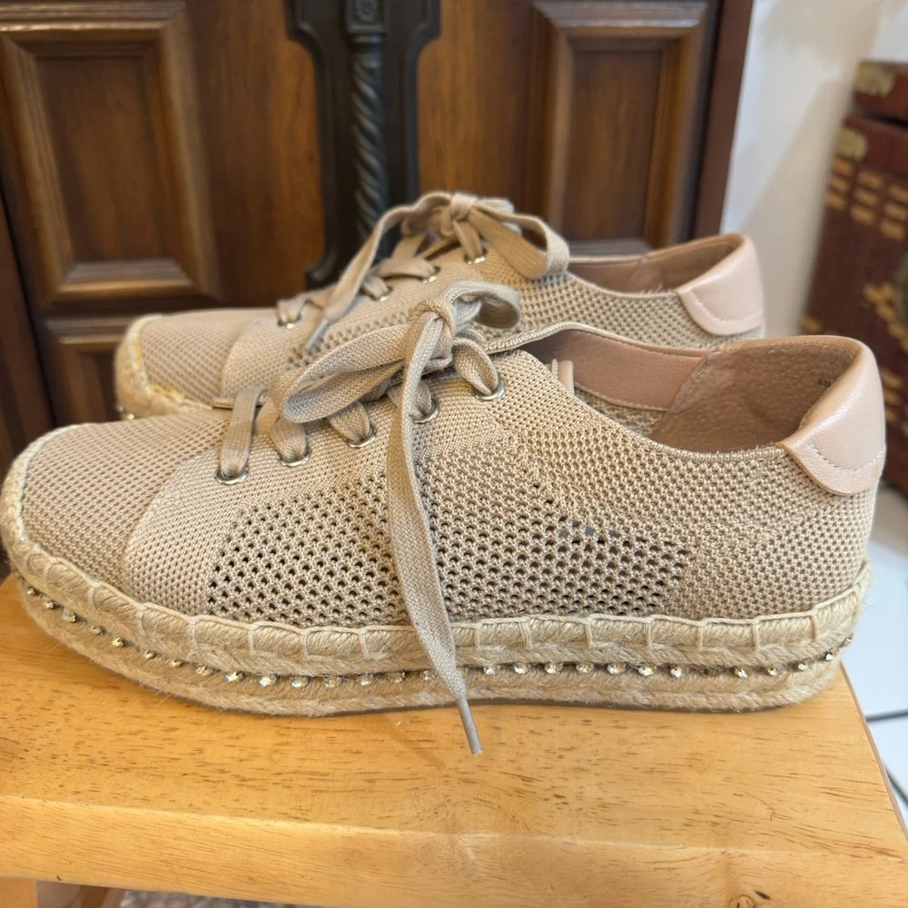 Chelsea & Violet‎ Beige Espadrille Sneakers